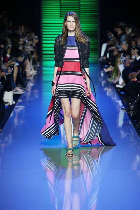 Elie Saab Ready-to-Wear Spring Summer 2016 Fashion Show